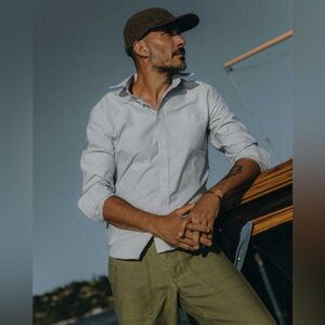 Taylor Stitch Men's White and Gray Striped Shirt Medium